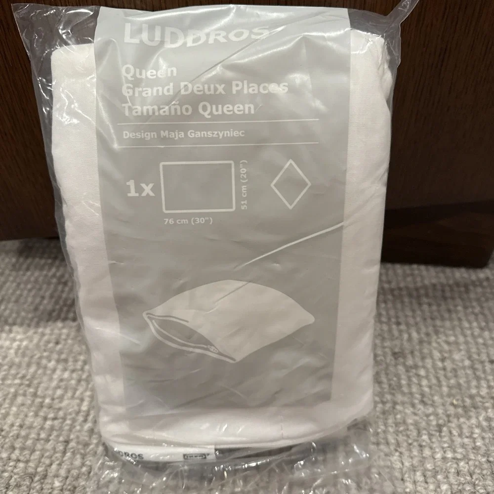 IKEA Luddros Pillow Protector Queen White with Zipper